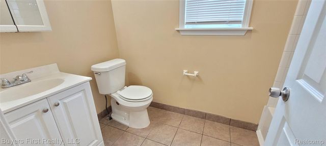 7052 Meadow Avenue, Warren, MI 48091