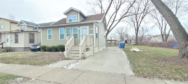 7052 Meadow Avenue, Warren, MI 48091