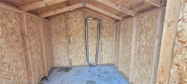 7052 Meadow Avenue, Warren, MI 48091