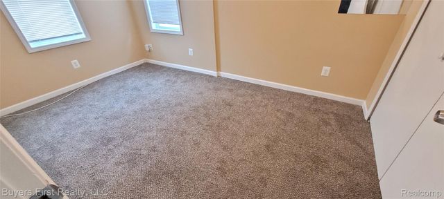 7052 Meadow Avenue, Warren, MI 48091