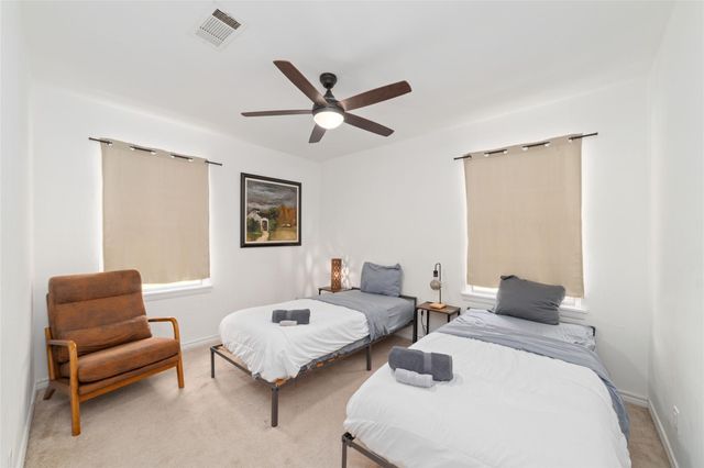 1421 Confederate Road, Houston, TX 77055