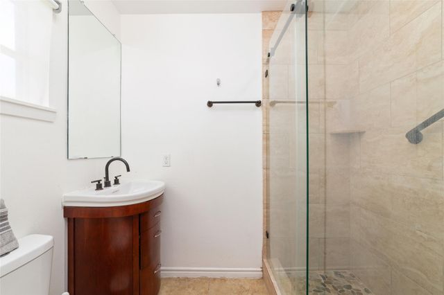 1421 Confederate Road, Houston, TX 77055