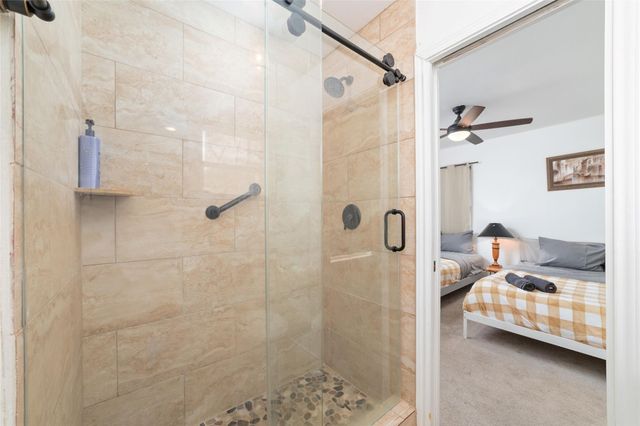 1421 Confederate Road, Houston, TX 77055