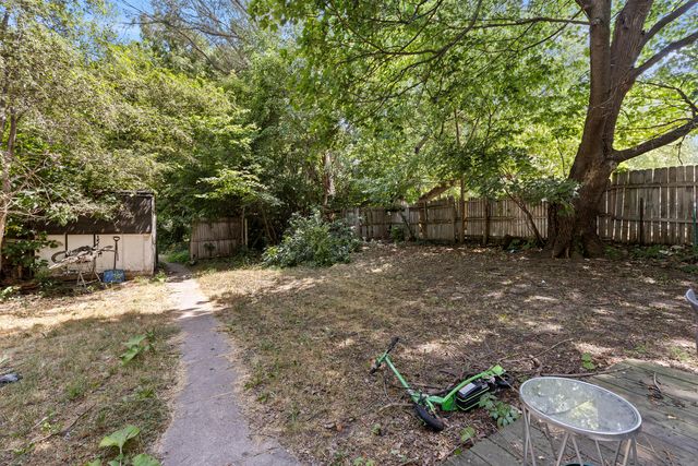 417 N Longwood Street, Rockford, IL 61107