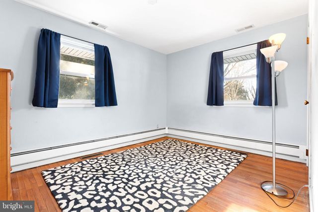 342 DEARBORNE AVE, Blackwood, NJ 08012