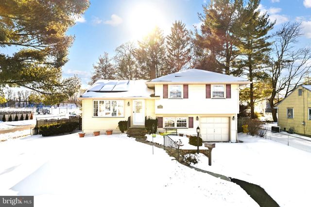 342 DEARBORNE AVE, Blackwood, NJ 08012