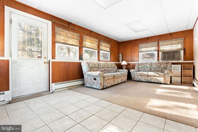 342 DEARBORNE AVE, Blackwood, NJ 08012