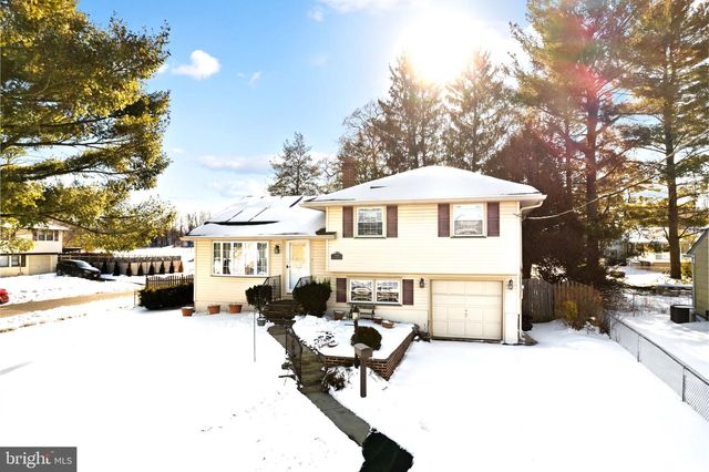 342 DEARBORNE AVE, Blackwood, NJ 08012