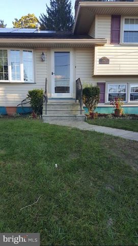 342 DEARBORNE AVE, Blackwood, NJ 08012