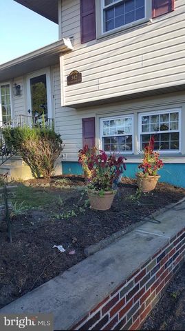 342 DEARBORNE AVE, Blackwood, NJ 08012