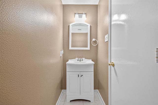 19419 Arbor Pines Lane, Humble, TX 77346