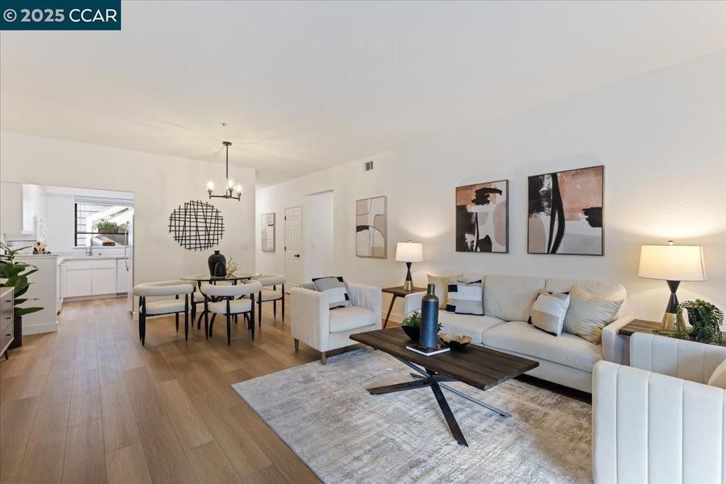 2592 Oak Rd 160, Walnut Creek, CA 94597