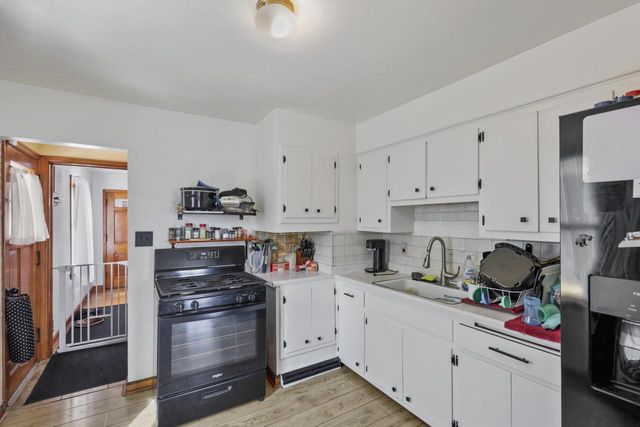 2108 S 93rd STREET, West Allis, WI 53227