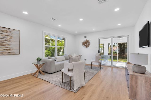 219 Lantern Place, Little Egg Harbor, NJ 08087