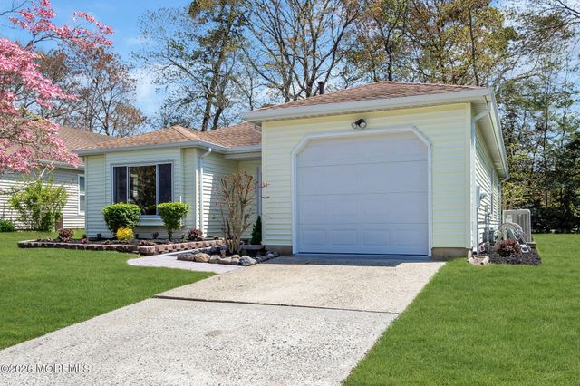 219 Lantern Place, Little Egg Harbor, NJ 08087