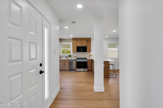 219 Lantern Place, Little Egg Harbor, NJ 08087