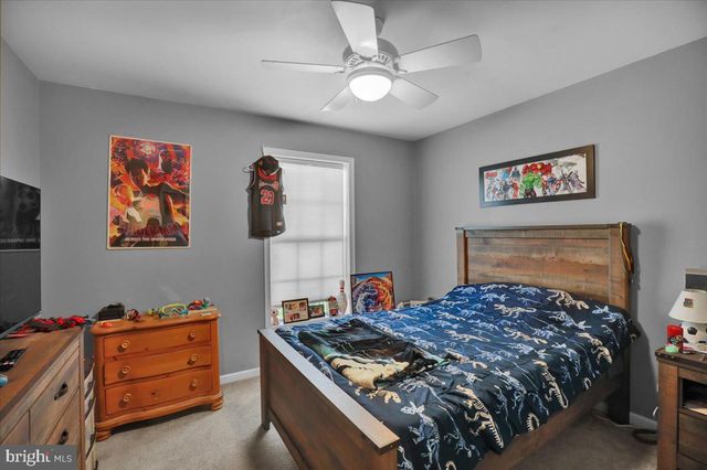 53 HAWK LN, Ephrata, PA 17522