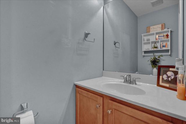 53 HAWK LN, Ephrata, PA 17522