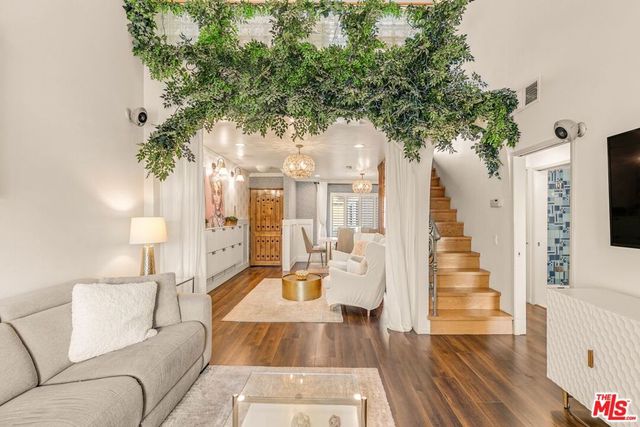 14050 Magnolia Boulevard 312, Sherman Oaks, CA 91423