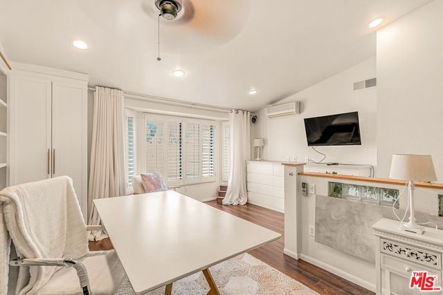 14050 Magnolia Boulevard 312, Sherman Oaks, CA 91423