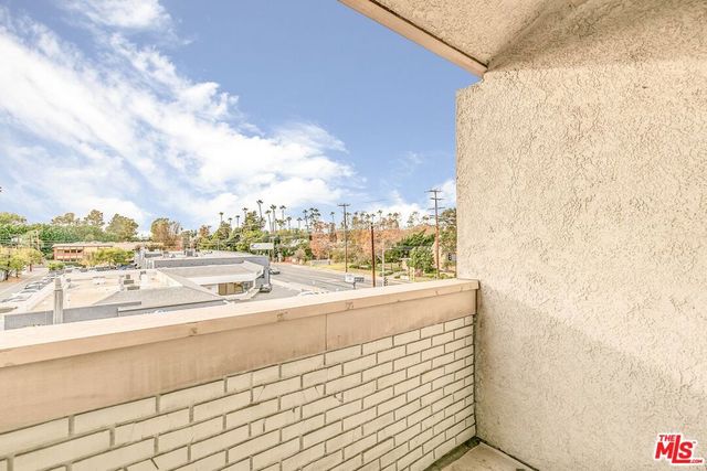 14050 Magnolia Boulevard 312, Sherman Oaks, CA 91423