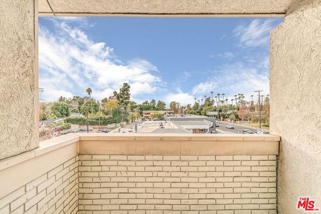 14050 Magnolia Boulevard 312, Sherman Oaks, CA 91423