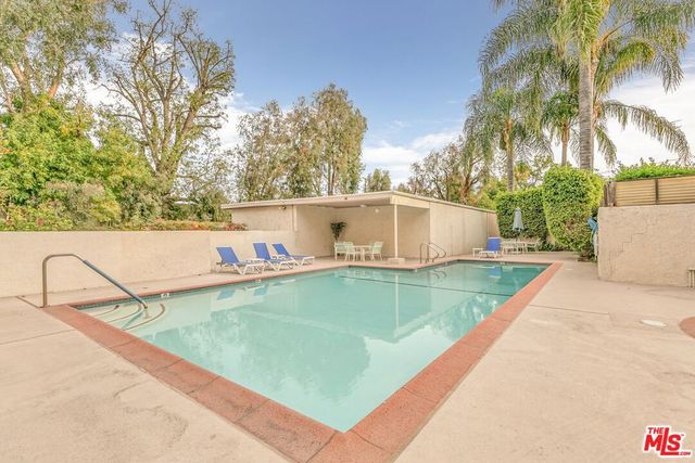 14050 Magnolia Boulevard 312, Sherman Oaks, CA 91423