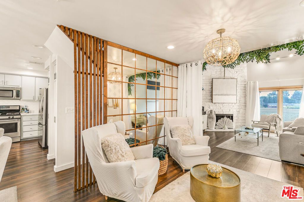 14050 Magnolia Boulevard 312, Sherman Oaks, CA 91423