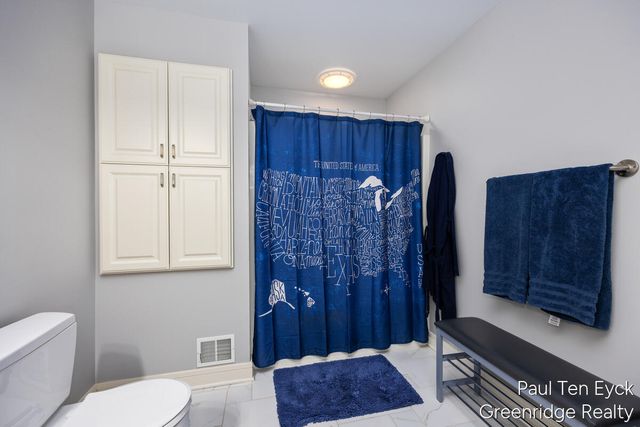 2066 Feathery Court, Grand Rapids, MI 49546