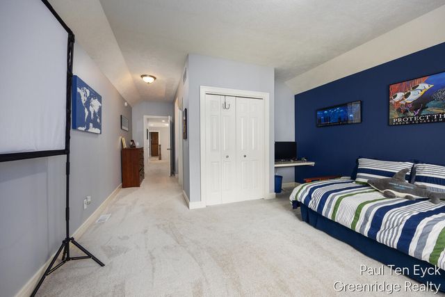 2066 Feathery Court, Grand Rapids, MI 49546