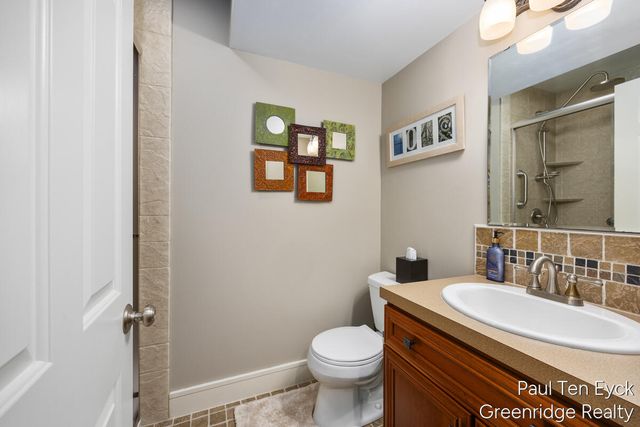 2066 Feathery Court, Grand Rapids, MI 49546