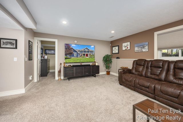 2066 Feathery Court, Grand Rapids, MI 49546