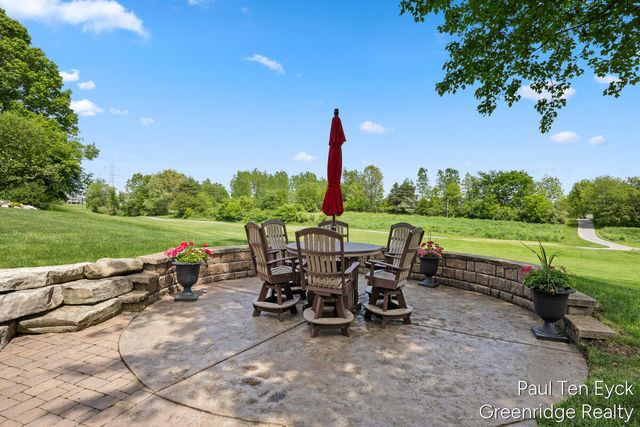 2066 Feathery Court, Grand Rapids, MI 49546