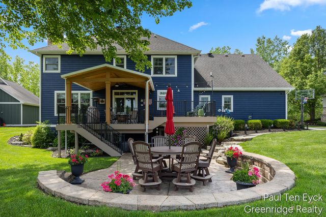 2066 Feathery Court, Grand Rapids, MI 49546