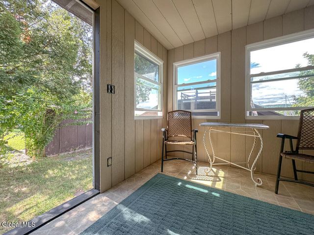 26 Brayton Road, Queensbury, NY 12804