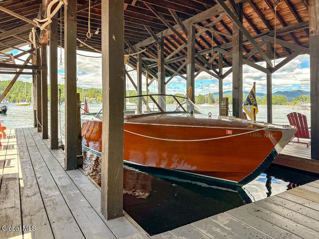 26 Brayton Road, Queensbury, NY 12804