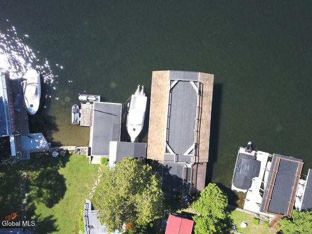 26 Brayton Road, Queensbury, NY 12804