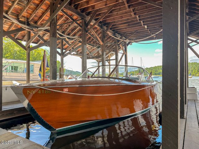 26 Brayton Road, Queensbury, NY 12804