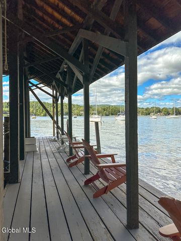 26 Brayton Road, Queensbury, NY 12804