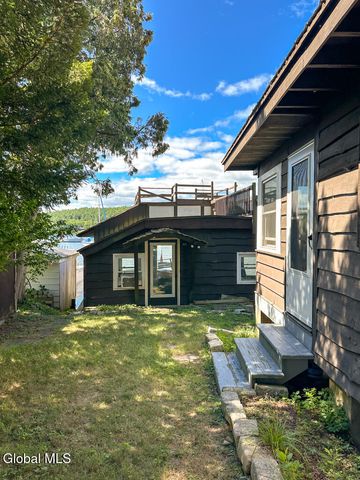 26 Brayton Road, Queensbury, NY 12804