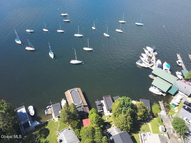 26 Brayton Road, Queensbury, NY 12804