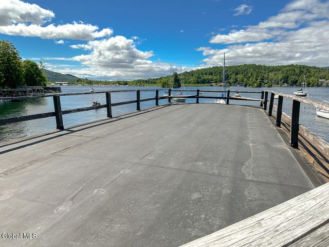 26 Brayton Road, Queensbury, NY 12804