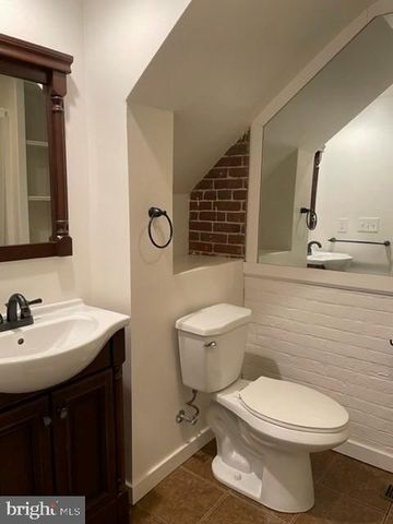 568 & 570 RACE ST, Harrisburg, PA 17104