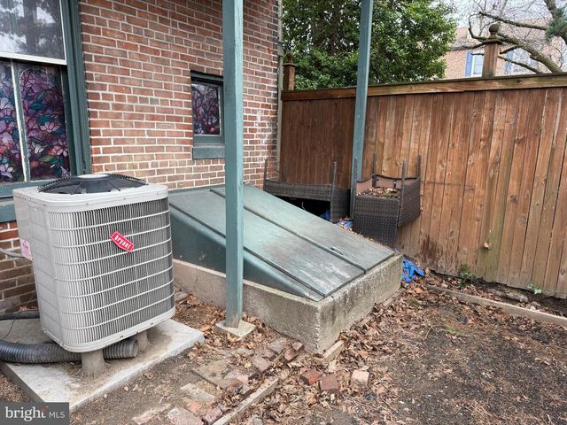 568 & 570 RACE ST, Harrisburg, PA 17104