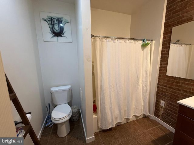 568 & 570 RACE ST, Harrisburg, PA 17104