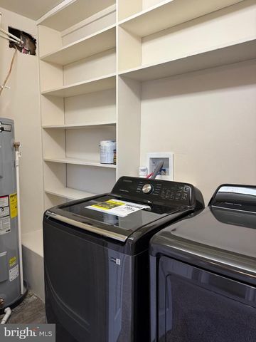 568 & 570 RACE ST, Harrisburg, PA 17104