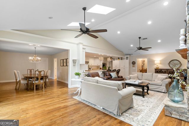 3967 C Loggins Road, Gainesville, GA 30506