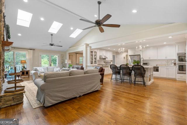 3967 C Loggins Road, Gainesville, GA 30506