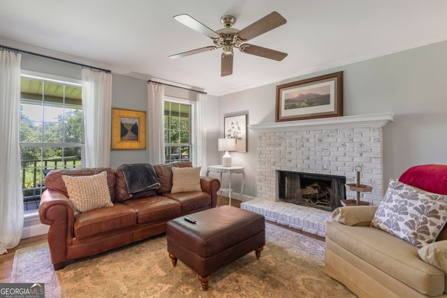 3967 C Loggins Road, Gainesville, GA 30506