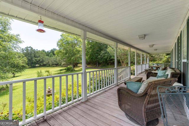 3967 C Loggins Road, Gainesville, GA 30506